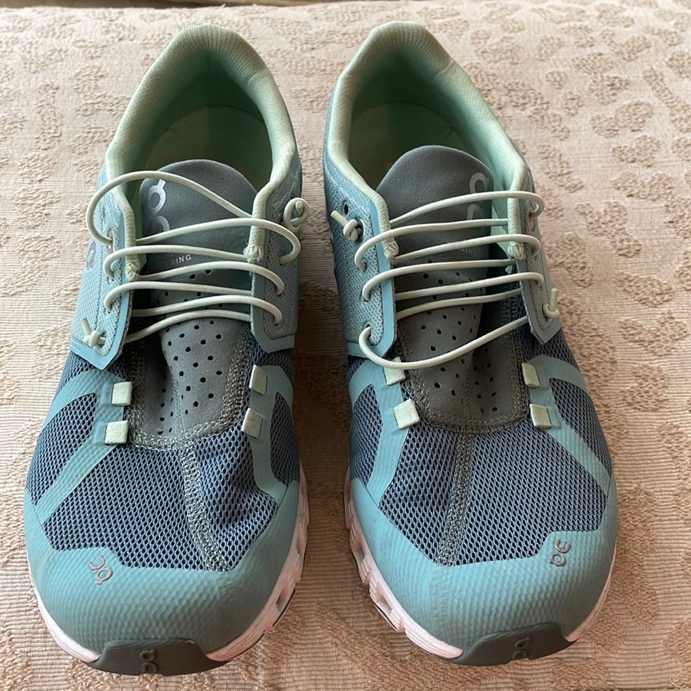 OnCloud OC women’s Size 10